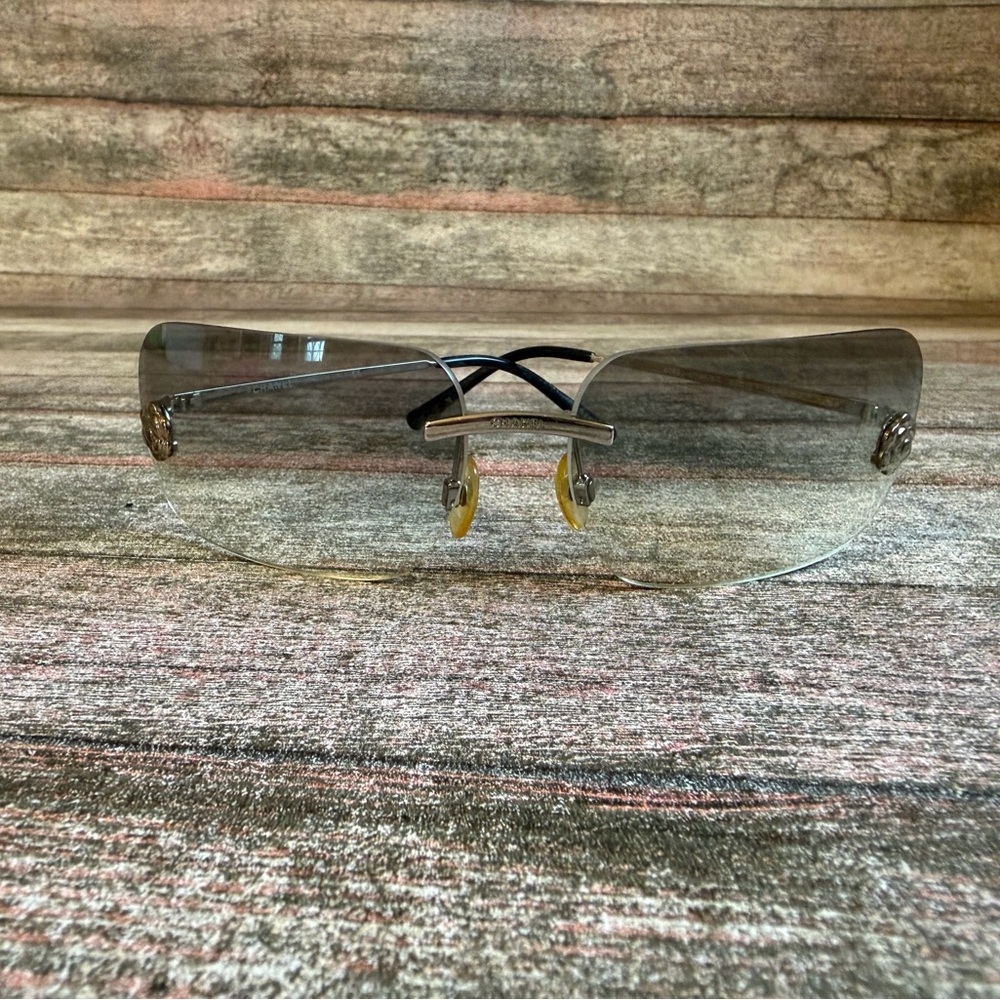 CHANEL Y2K Rimless Camellia Sunglasses
